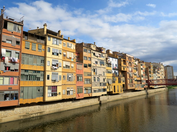 年最新 ジローナ Girona 石畳の細い路地を中世へタイムスリップ バルセロナ ウォーカー バルセロナ ウォーカー